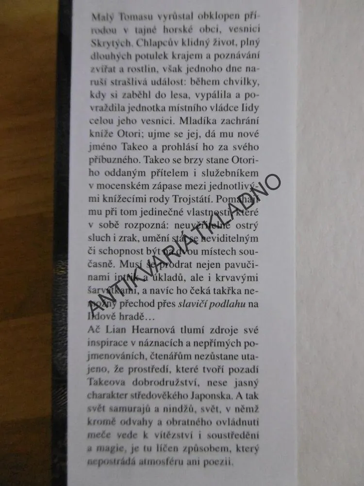 SLAVÍK VĚŠTÍ SMRT, LIAN HEARNOVÁ, **an