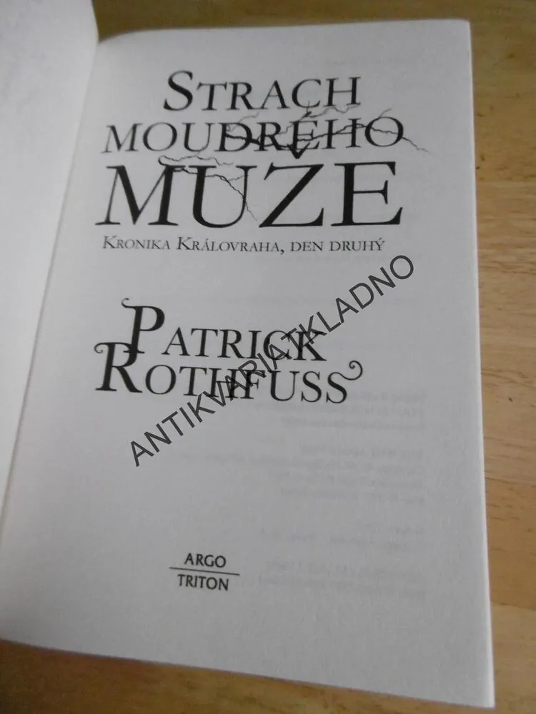 STRACH MOUDRÉHO MUŽE, KRONIKA KRÁLOVRAHA, ROTHFUSS