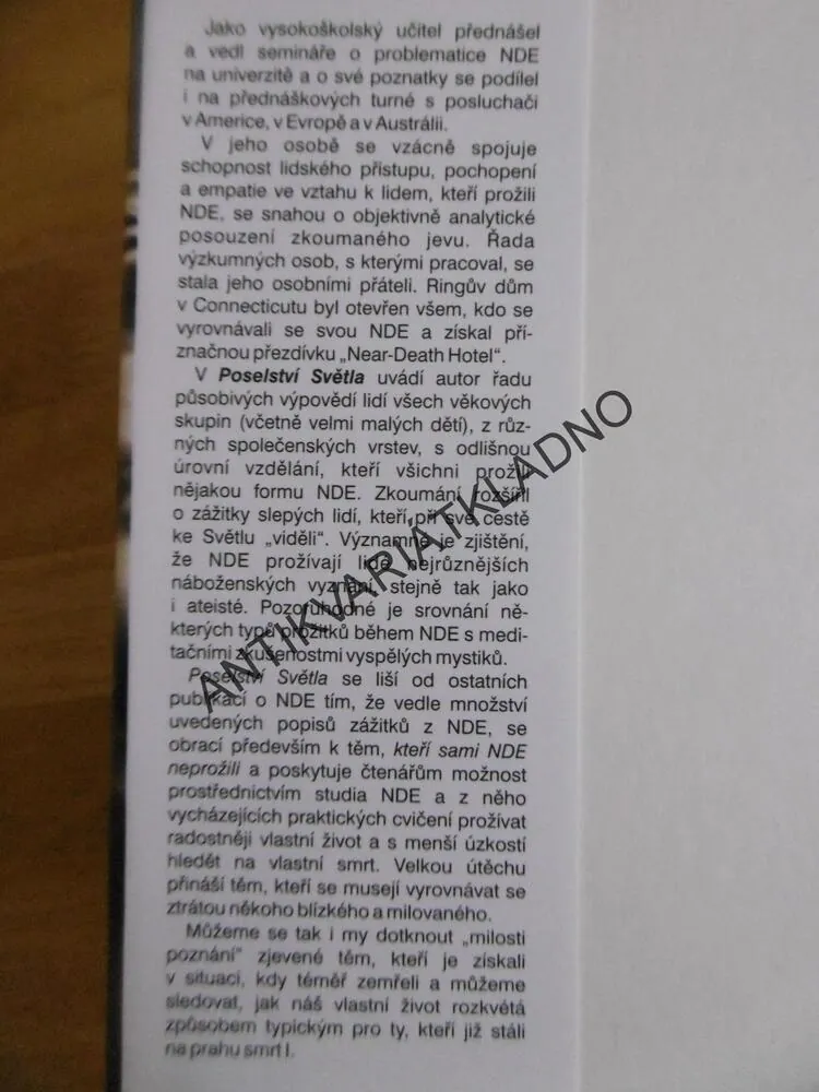 POSELSTVÍ SVĚTLA, KENNETH RING, **an