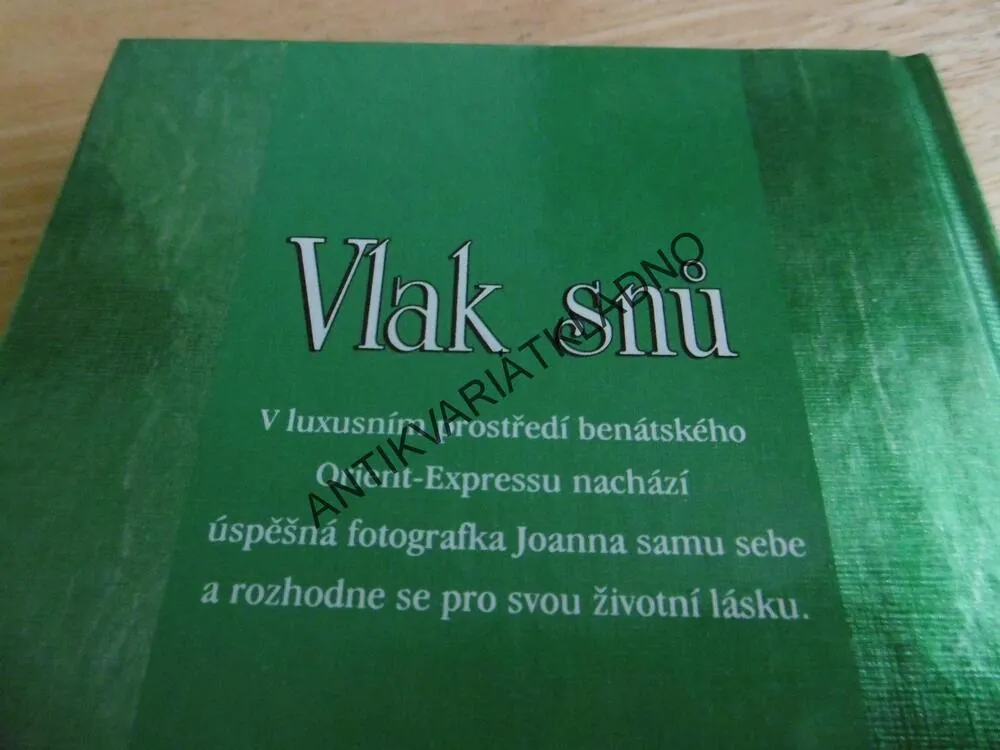 VLAK SNŮ, CHARLOTTE VALE ALLENOVÁ, **an
