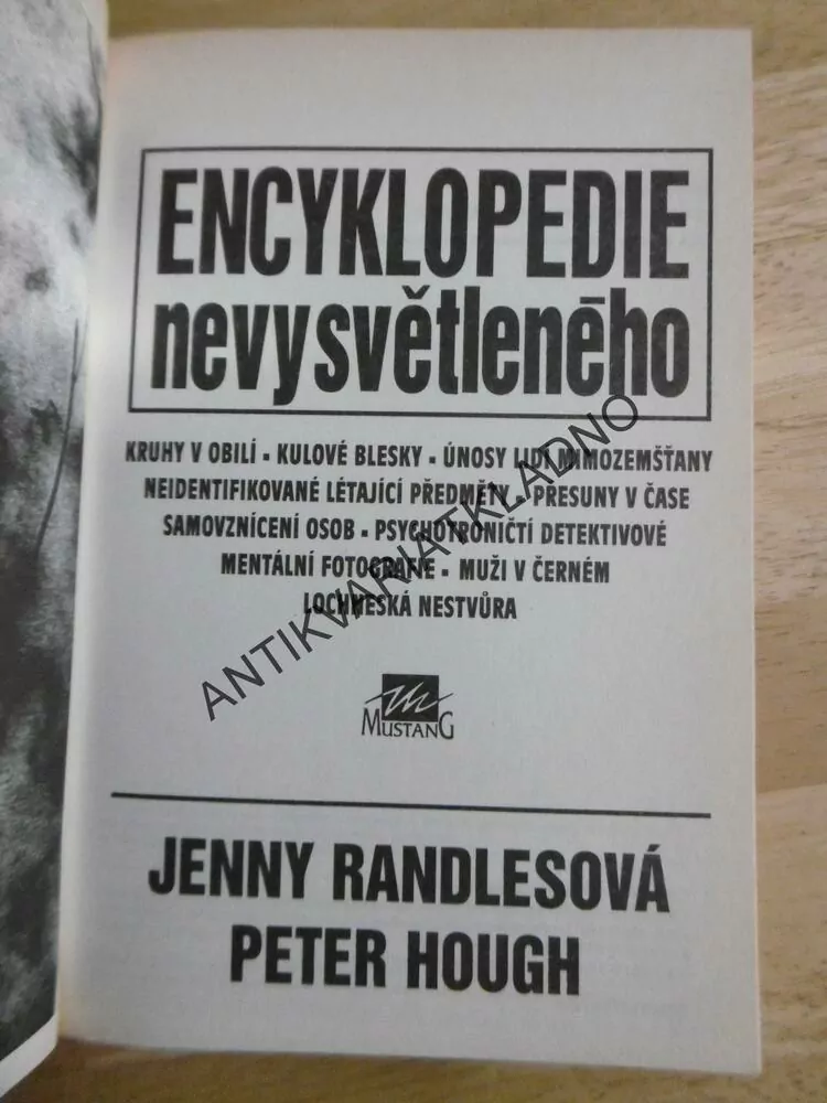 ENCYKLOPEDIE NEVYSVĚTLENÉHO, JENNY RANDLESOVÁ, **an