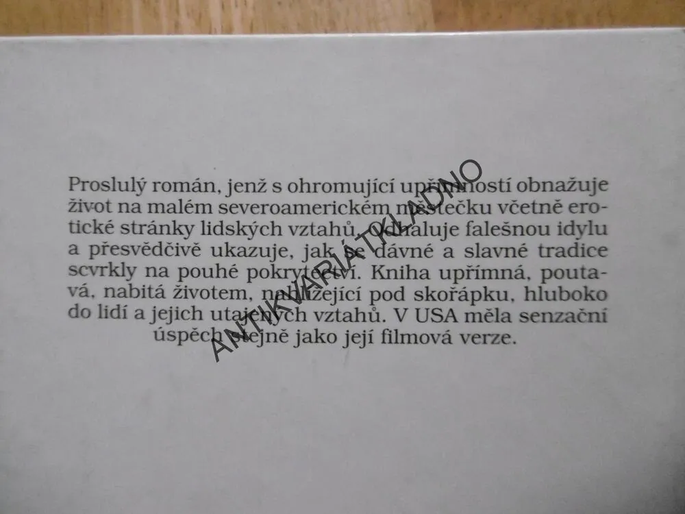 PEYTONŮV HRÁDEK, GRACE METALIOUSOVÁ, **an