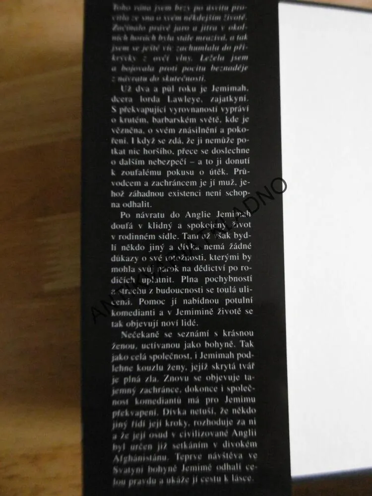 NEMRAVNÁ BOHYNĚ, MADELEINE BRENT, **an