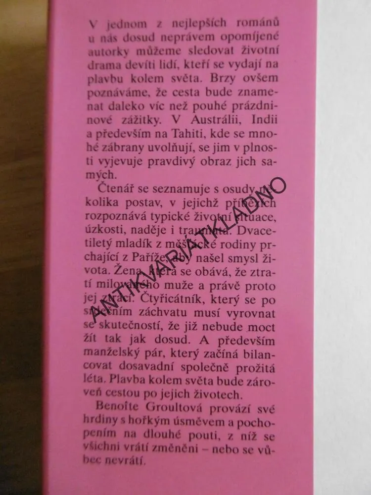 NA JEDNÉ LODI, BENOITE GROULTOVÁ, **an