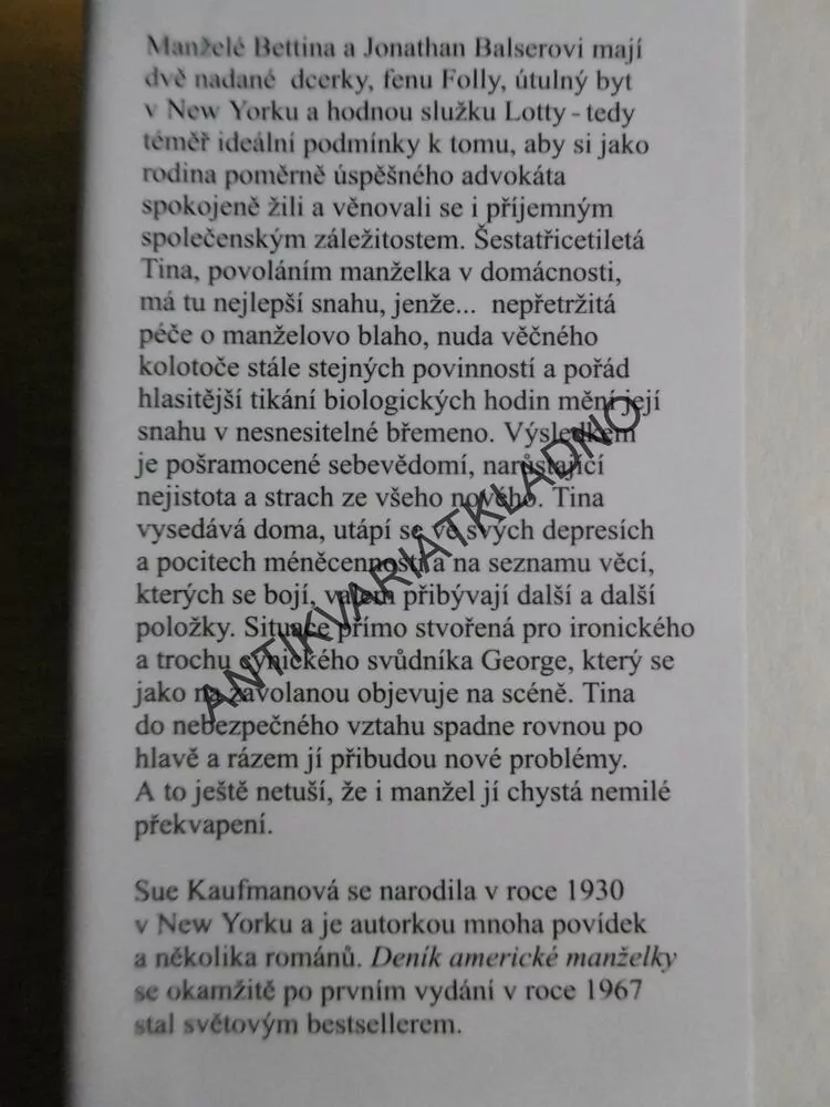 DENÍK AMERICKÉ MANŽELKY, SUE KAUFMANOVÁ, **an