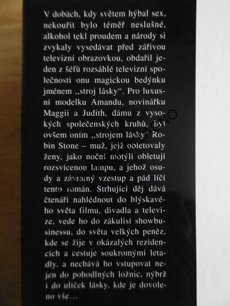 STROJ LÁSKY, JACQUELINE SUSANN, **an