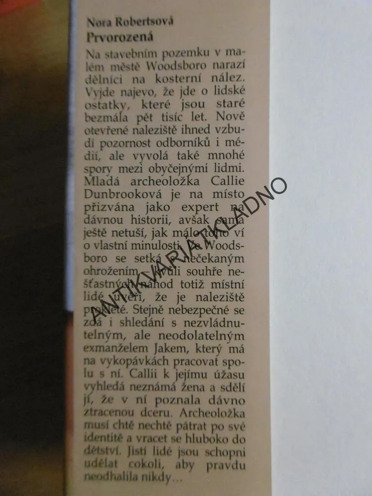 PRVOROZENÁ, NORA ROBERTSOVÁ, **an