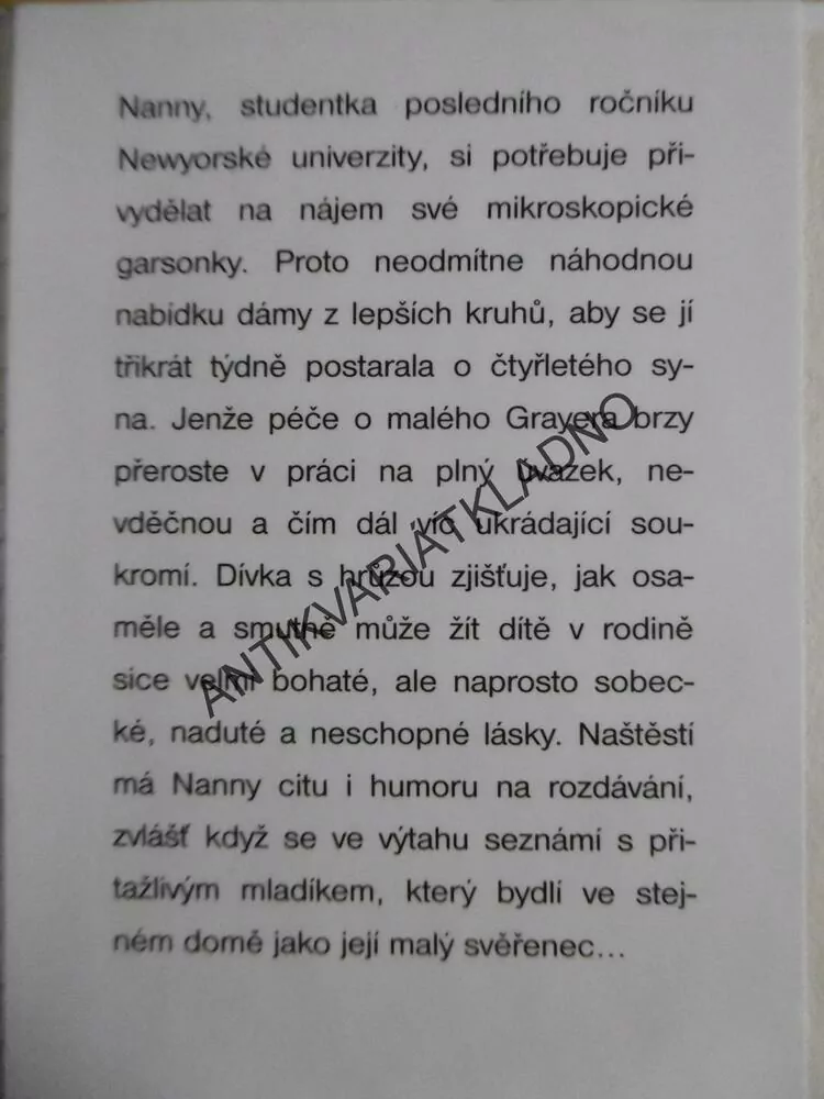 DĚVČE K DĚTEM, EMMA MCLAUGHLINOVÁ, NICOLA KRAUSOVÁ, **an