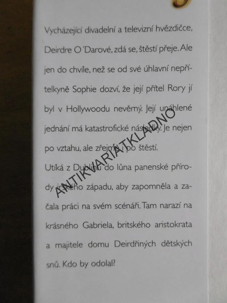 SLUNNÉ DNY, KATE THOMPSONOVÁ, **an