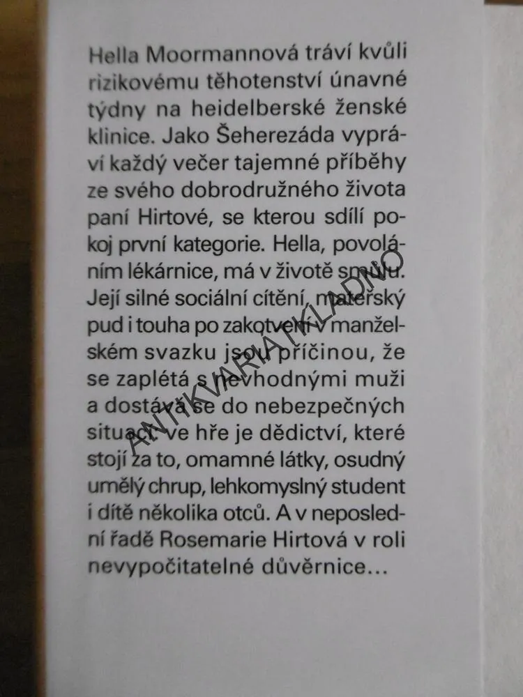 LÉKÁRNICE, INGRID NOLLOVÁ, **an