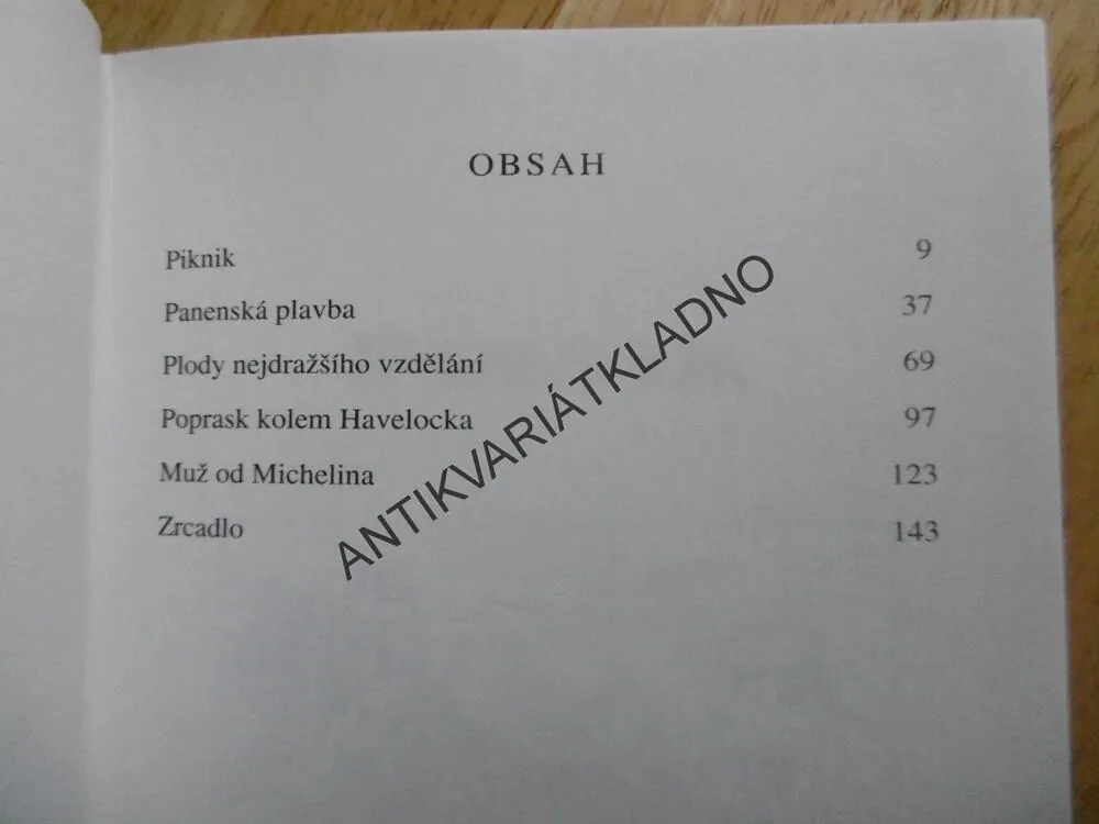 PIKNIK A JINÉ POHROMY, GERALD DURRELL, **an