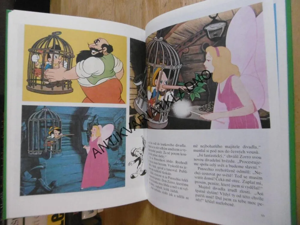 WALT DISNEY, MEDVÍDEK PÚ, PINOCCHIO, SNĚHURKA, **an