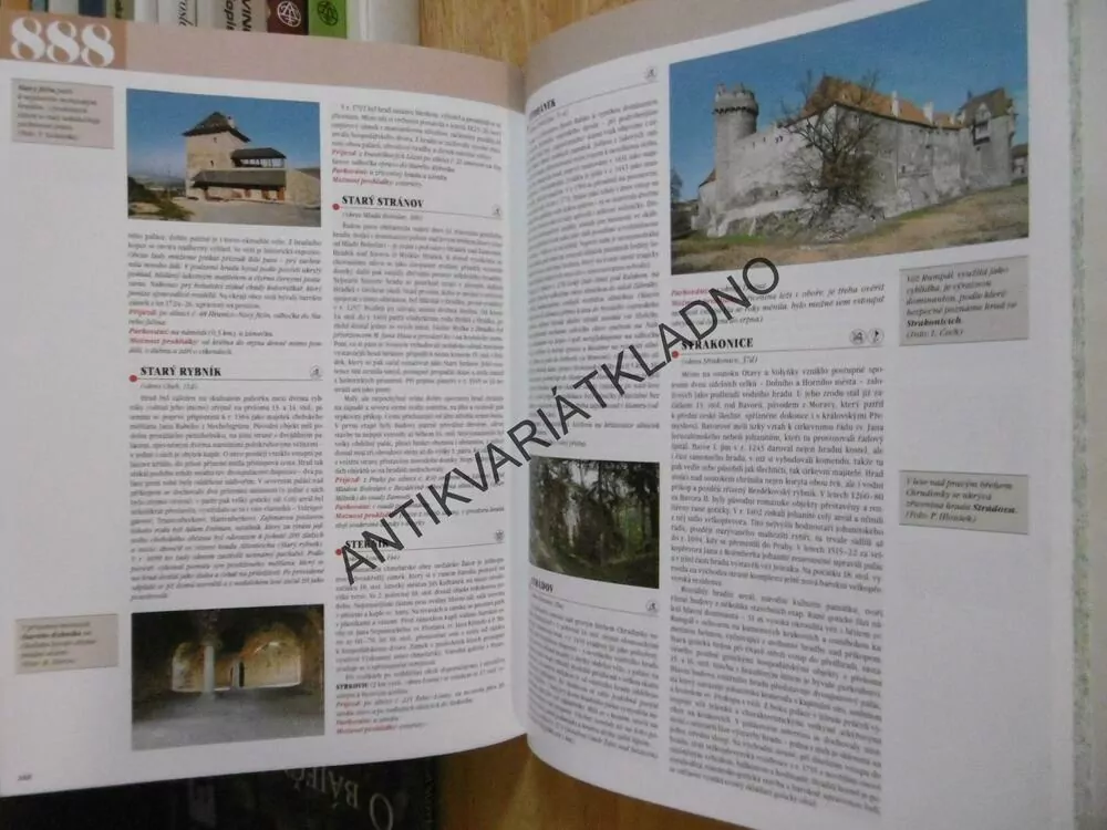 888 HRADŮ, ZÁMKŮ, TVRZÍ ČESKÉ REPUBLIKY, **an