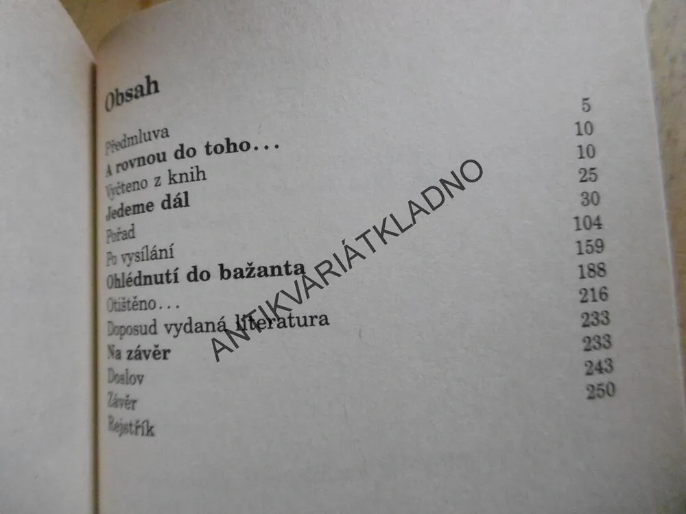 MOČ, TA ZVLÁŠTNÍ ŠŤÁVA, CARMEN THOMASOVÁ, **an