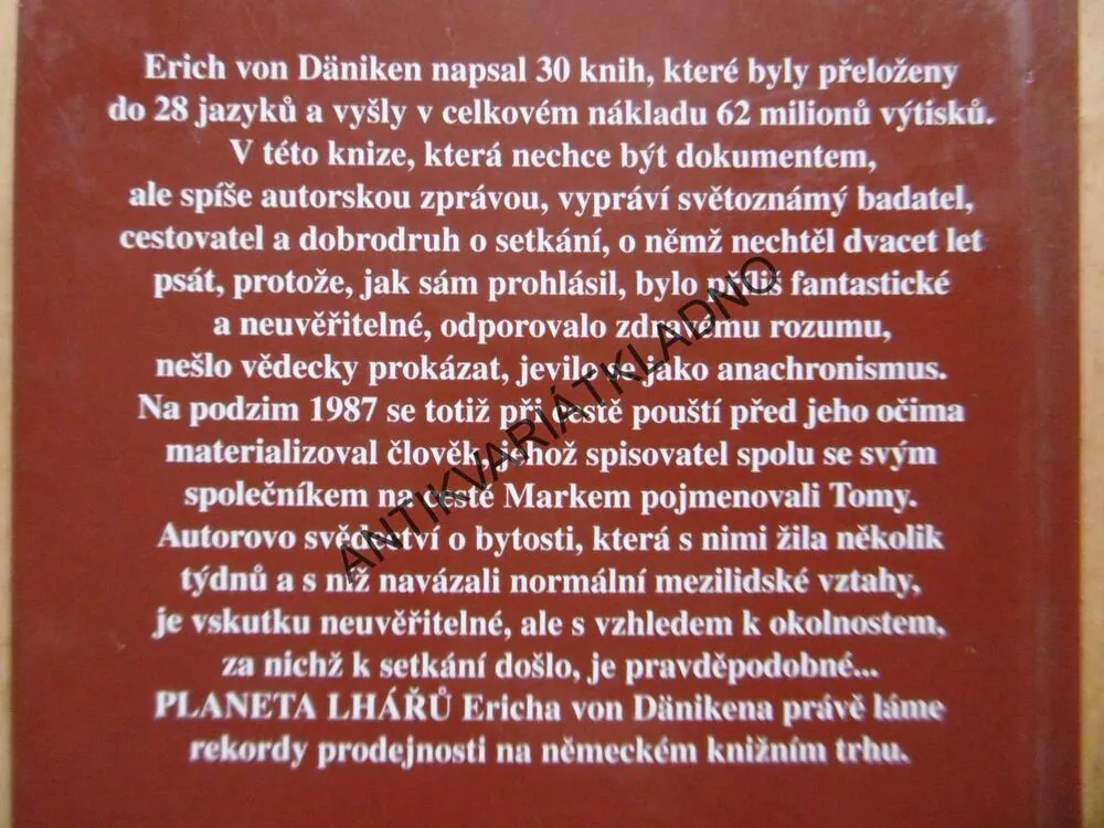 PLANETA LHÁŘŮ, ERICH VON DÄNIKEN, **an