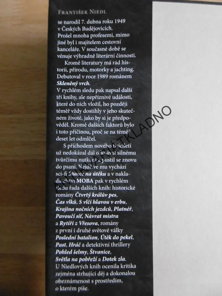 RŮŽE A LEV, FRANTIŠEK NIEDL, **an