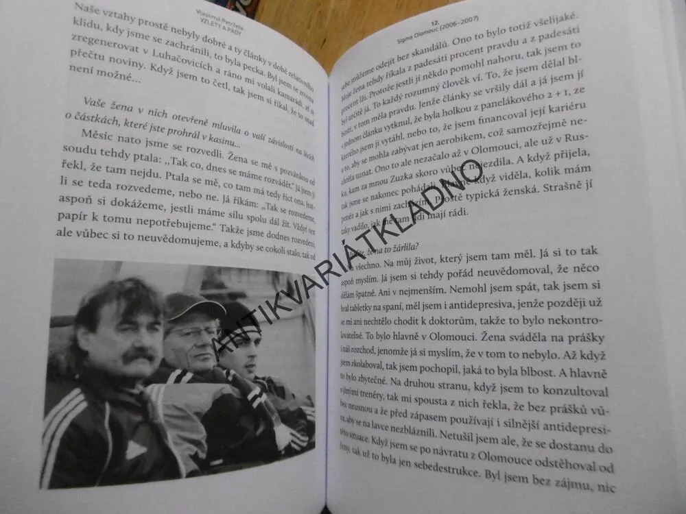 VZLETY A PÁDY, VLASTIMIL PETRŽELA, FOTBAL TRENÉR, ROMAN SMUTNÝ, **an 