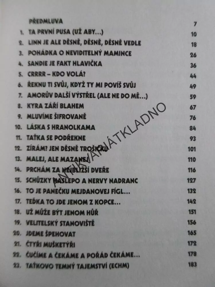ALICE A... DÓÓÓST DOBRÝ RANDE, KAREN MCCOMBIEOVÁ, **an