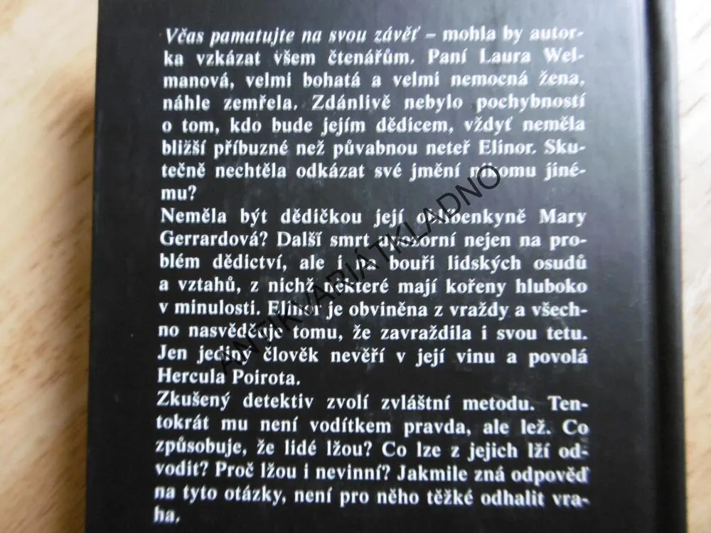 TEMNÝ CYPŘIŠ, AGATHA CHRISTIE, **an
