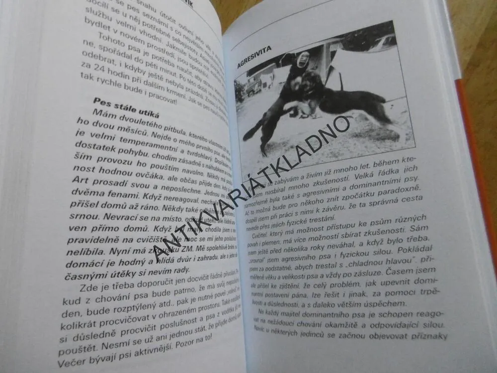 PROBLÉMOVÉ CHOVÁNÍ PSŮ, IVO EICHLER,  **an