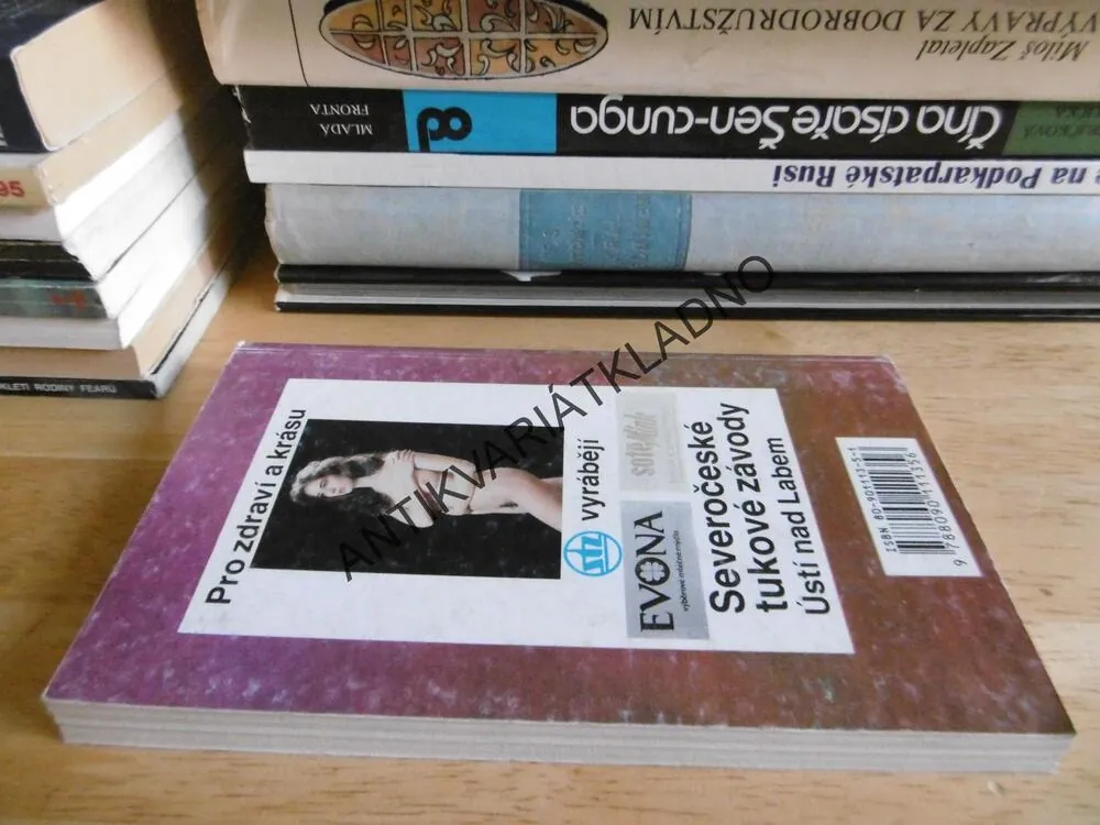 VÁLKA V TÉTO ZAHRADĚ, RICHARD CANAL, **an