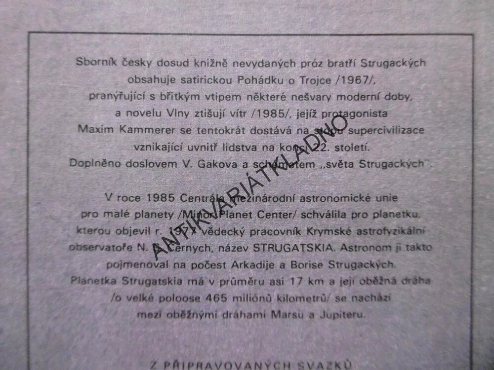 VLNY ZTIŠUJÍ VÍTR, ARKADIJ A BORIS STRUGAČTÍ, **an
