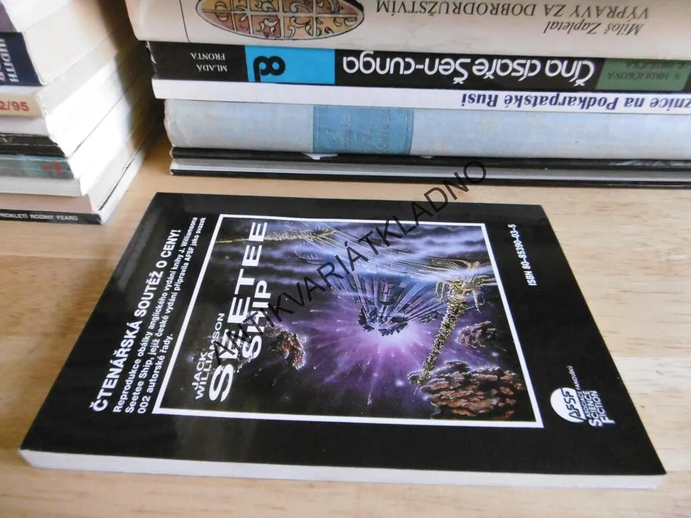 ÚŽASNÉ PŘÍBĚHY, FORREST J. ACKERMAN, **an