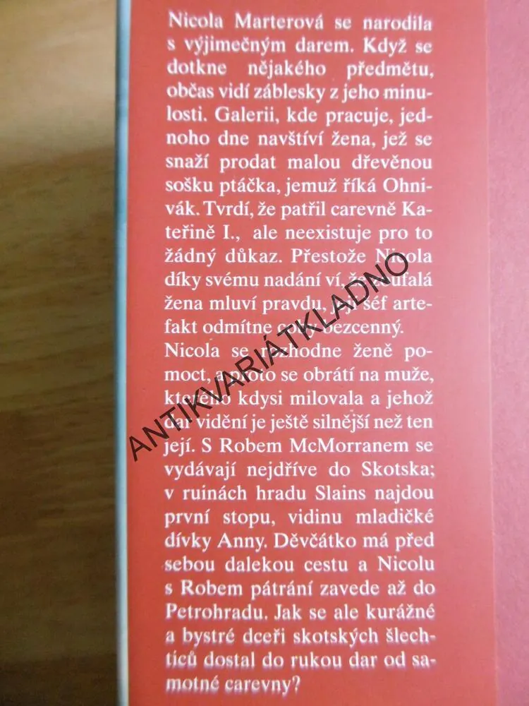 OHNIVÝ PTÁK, SUSANNA KEARSLEYOVÁ, **an