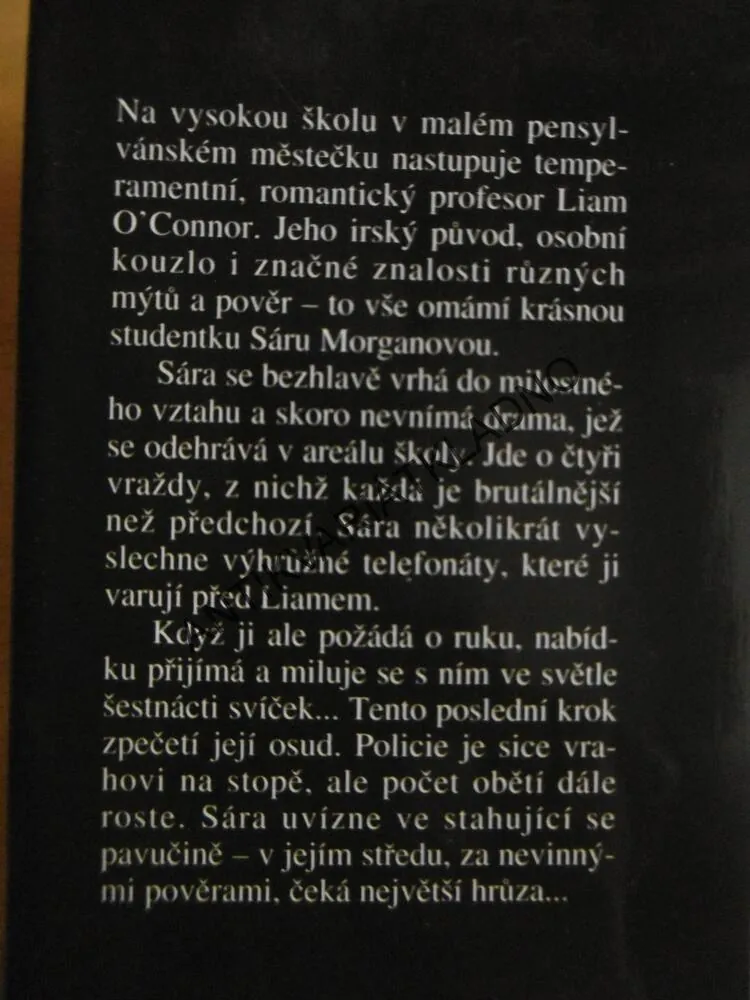 POVĚRČIVÝ, R. L. STINE, **an