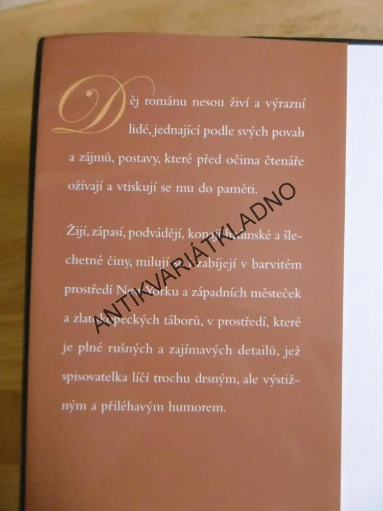 POUTNÍCI, KATHLEEN WINSOROVÁ, **an