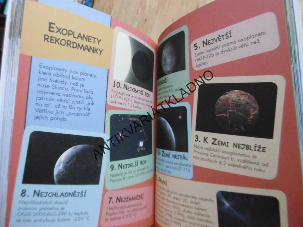FAKTA V KAPSE, VESMÍR, **an