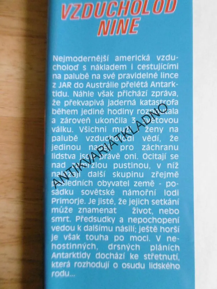 VZDUCHOLOĎ NINE, THOMAS BLOCK, **an
