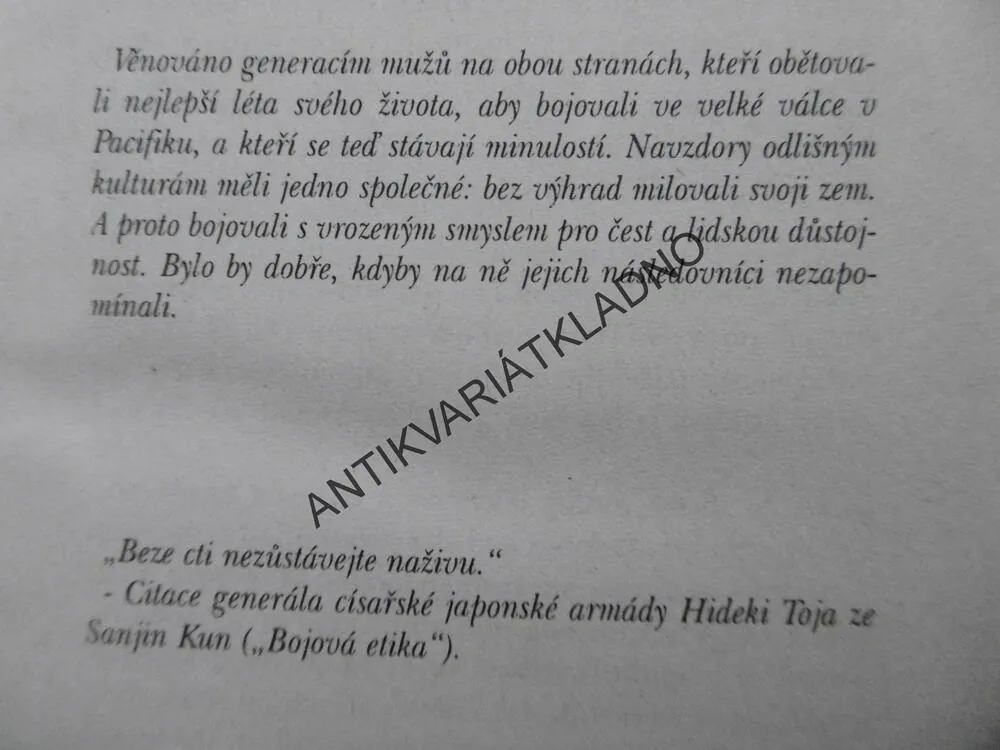 POSLEDNÍ KAMIKADZE, M. E. MORRIS, **an