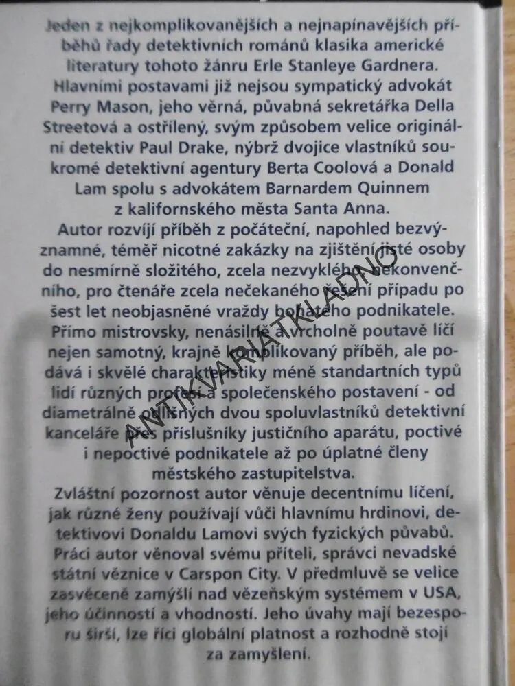 NEBEZPEČNÉ KŘIVKY, ERLE STANLEY GARDNER, **an