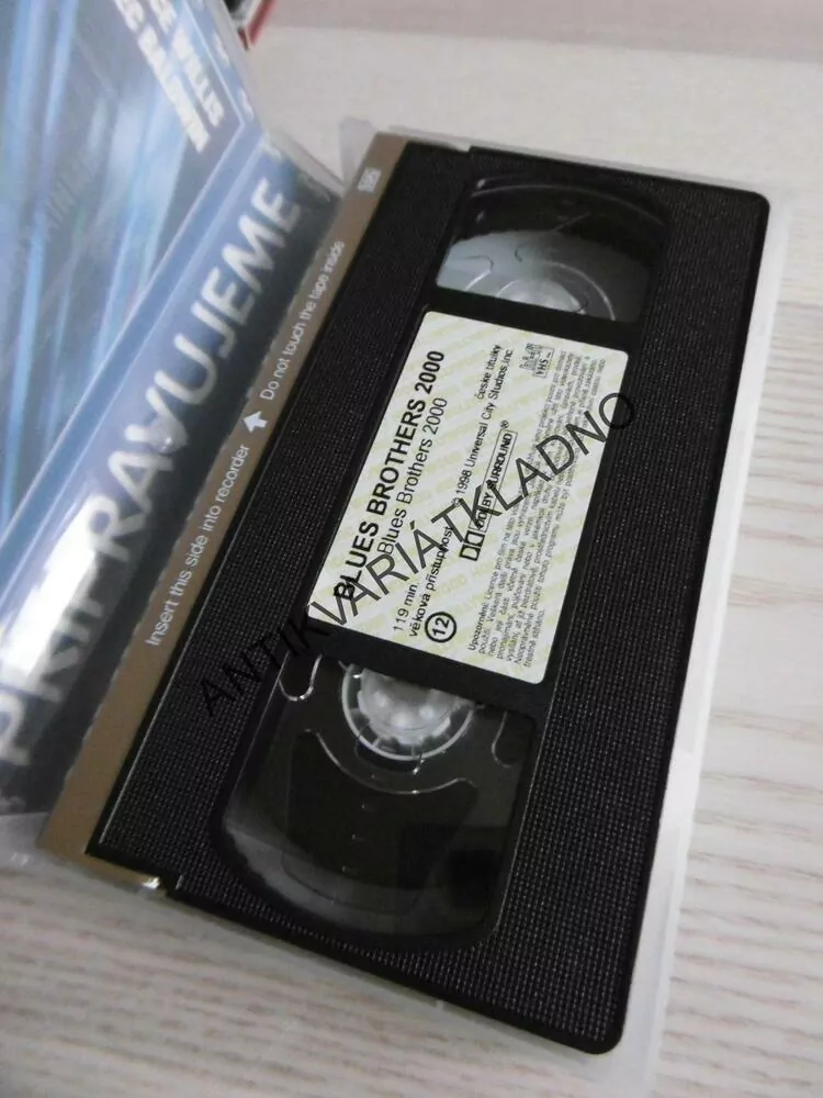 BRATŘI BLUESOVI SE VRACÍ, BLUES BROTHERS 2000, VHS
