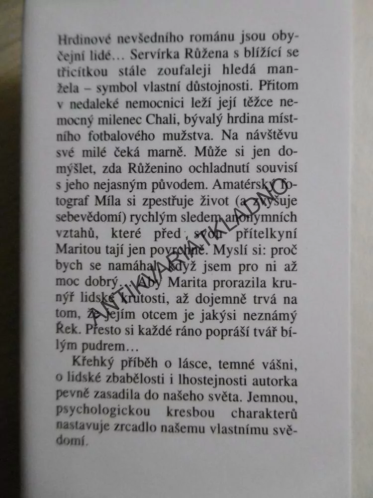 ČERNÁ V BÍLÉ, BLANKA KUBEŠOVÁ, **an