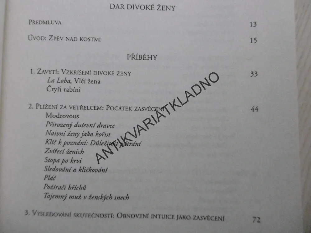 ŽENY, KTERÉ BĚHALY S VLKY, CLARISSA PINKOLA ESTÉS, **an