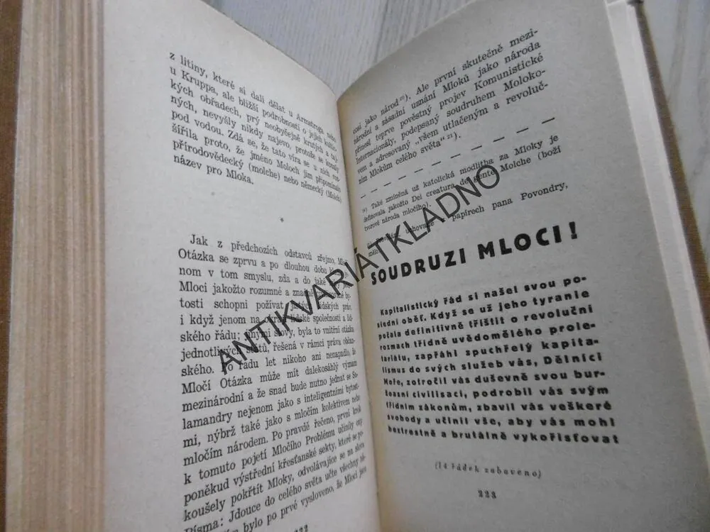 VÁLKA S MLOKY, KAREL ČAPEK, **an
