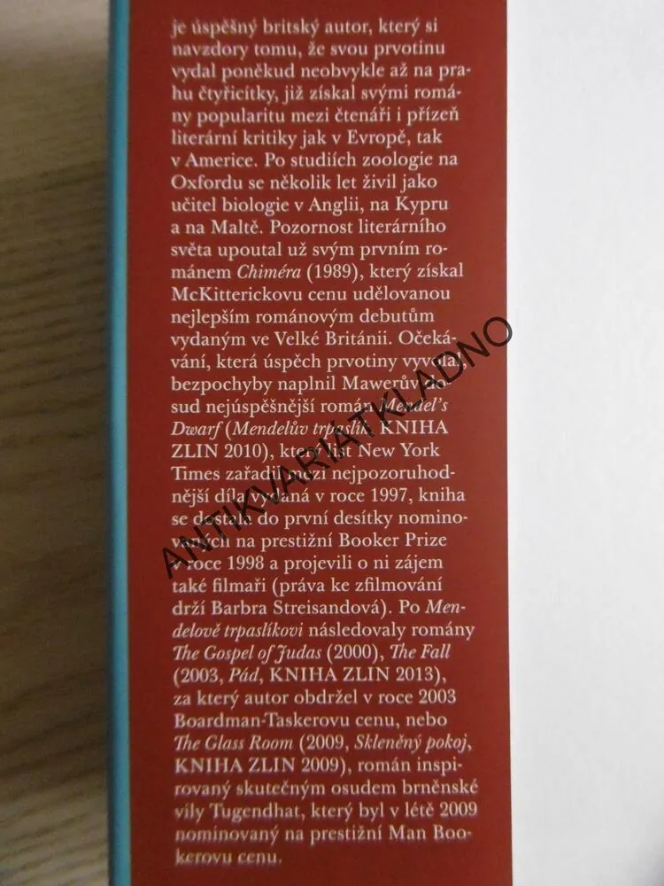 PÁD, SIMON MAWER, **an