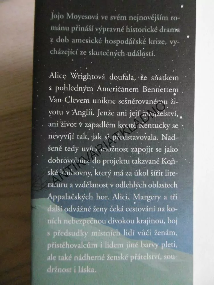 JAKO HVĚZDY V TEMNÉ NOCI, JOJO MOYESOVÁ, BESTSELLER, **an