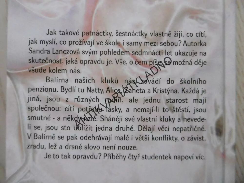 BALÍRNA, SANDRA LANCZOVÁ, **an