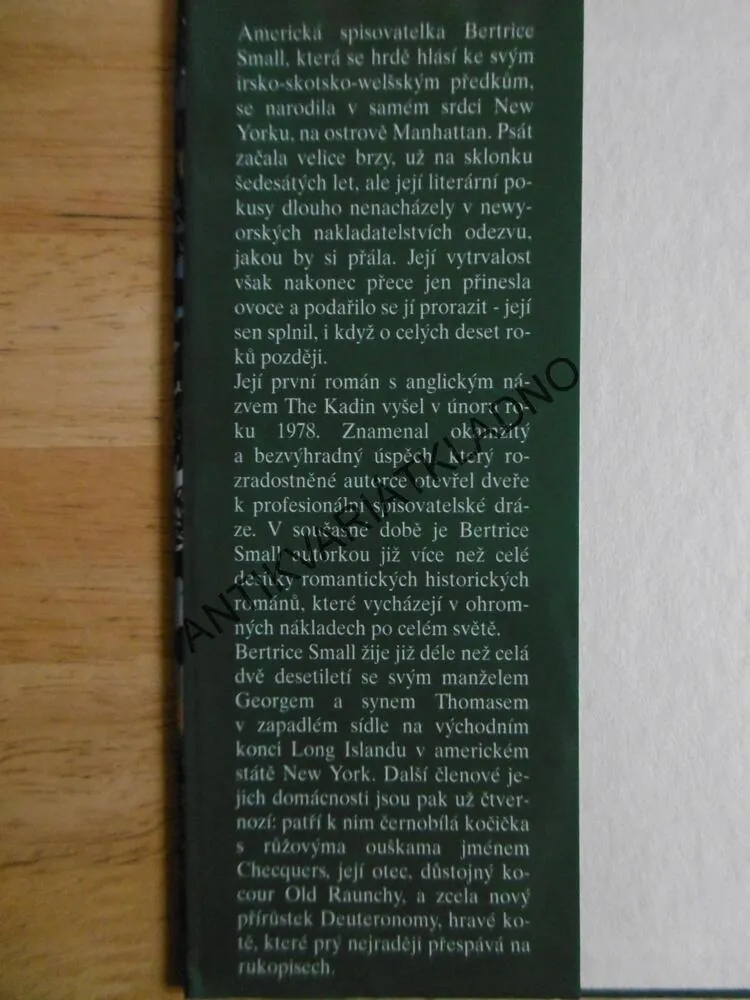 OTROKYNĚ LÁSKY, BERTRICE SMALL, **an