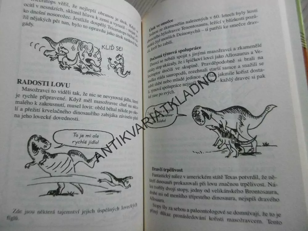 DĚSNÍ DINOSAUŘI, MARTIN OLIVER, **an