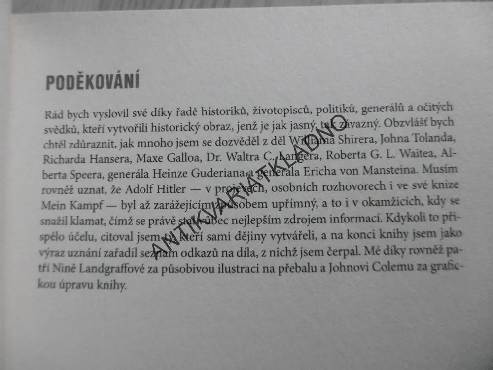 TADY HITLER, GEORGE THOMAS CLARK, BIOGRAFIKCÝ ROMÁN, **an