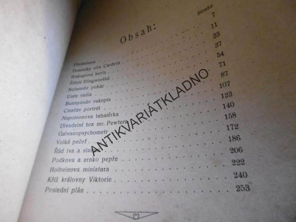 UNCE RADIA, HENRY A HERING,DETEKTIVNÍ ROMÁN 8., 