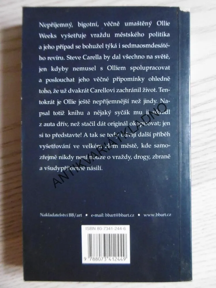 KNIHA ŠPEKOUNA OLLIEHO, ED MCBAIN, **an