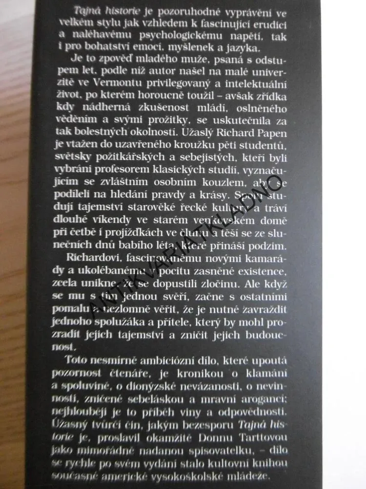 TAJNÁ HISTORIE, DONNA TARTTOVÁ, **an