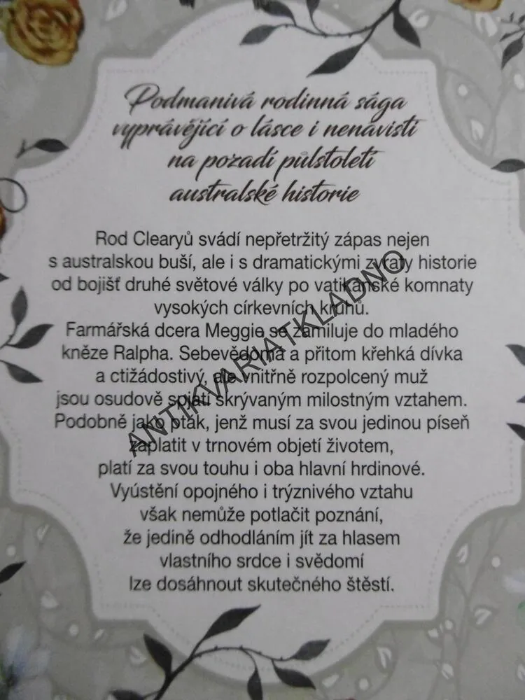 PTÁCI V TRNÍ, COLLEEN MCCULLOUGHOVÁ, **an