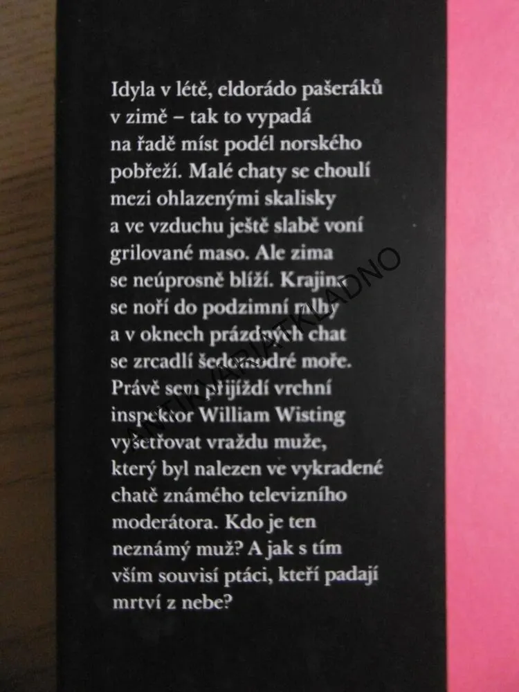 NA ZIMU ZAVŘENO, JORN LIER HORST, ** an