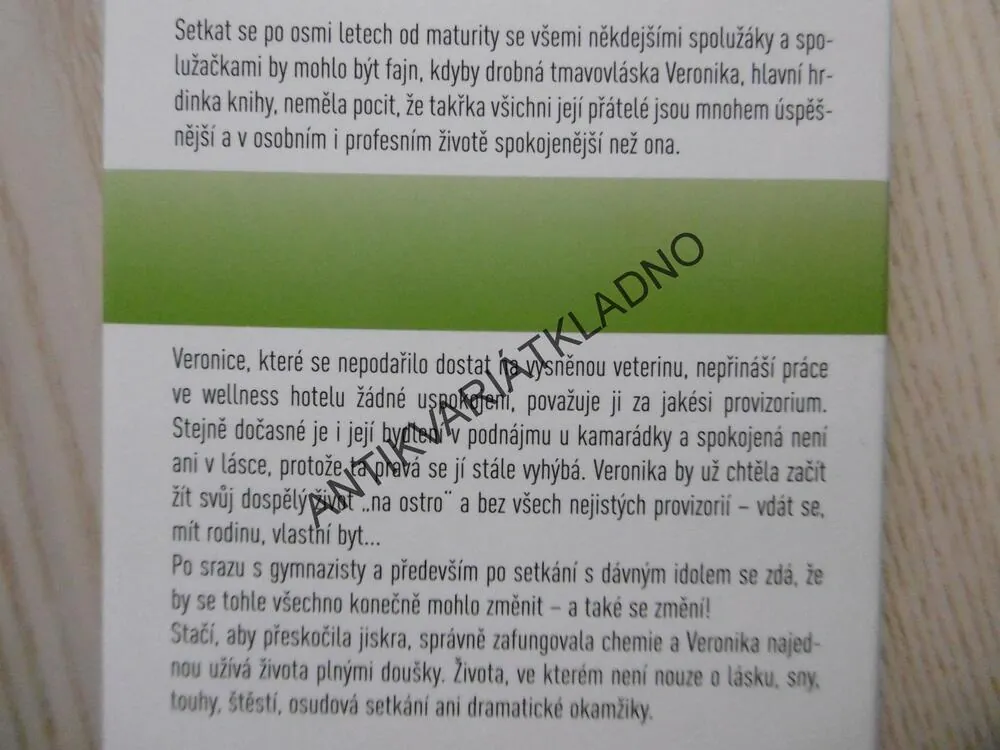 ŽIVOT NA OSTRO, LENKA LANCZOVÁ, **an